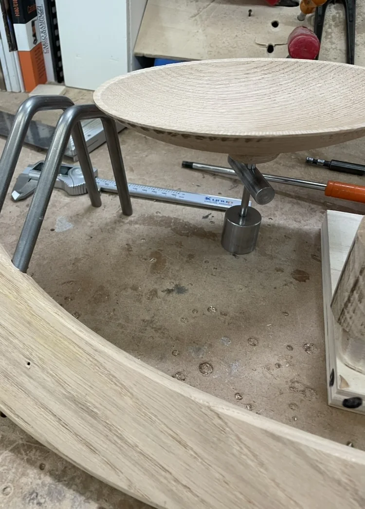 Wood bowl and curved leg assembled together